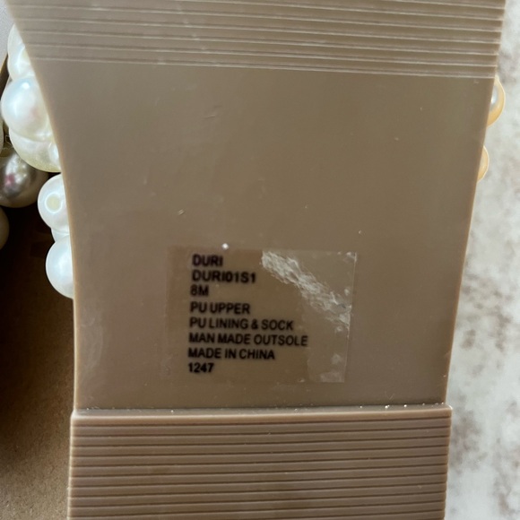 Steve Madden Women's Pearl Embellished White Sandals - Picture 2 of 3